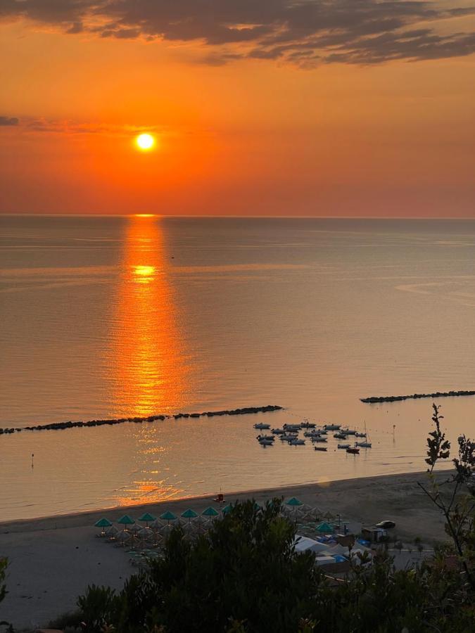 Relais Il Giardino Fra Gli Ulivi Villa Торино ди Сангро Екстериор снимка